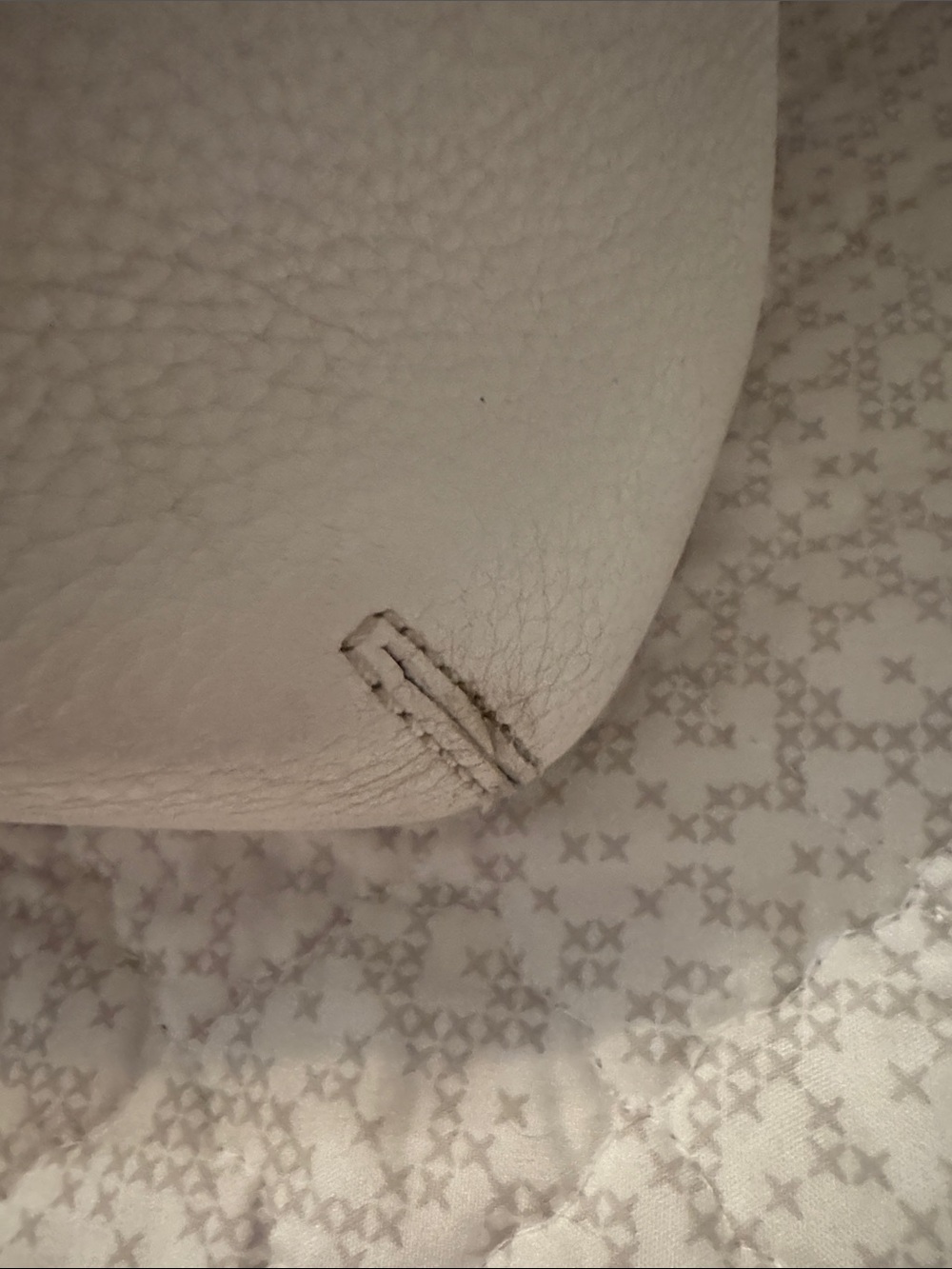 Coach SoHo Alex Pebbled Leather XL Satchel in Ivory and Tan - Picture 5 of 11